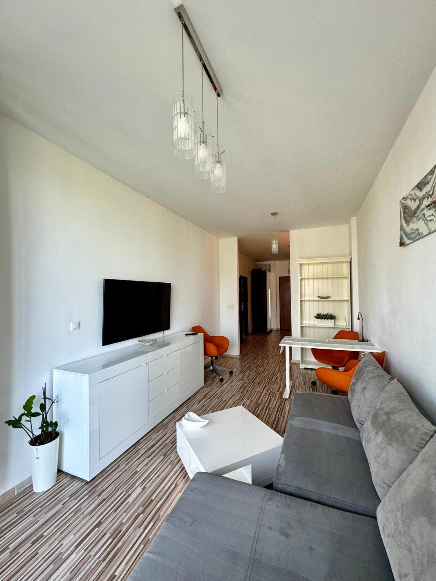 Two Rooms Apartment Triton Park Warschau Exterior foto