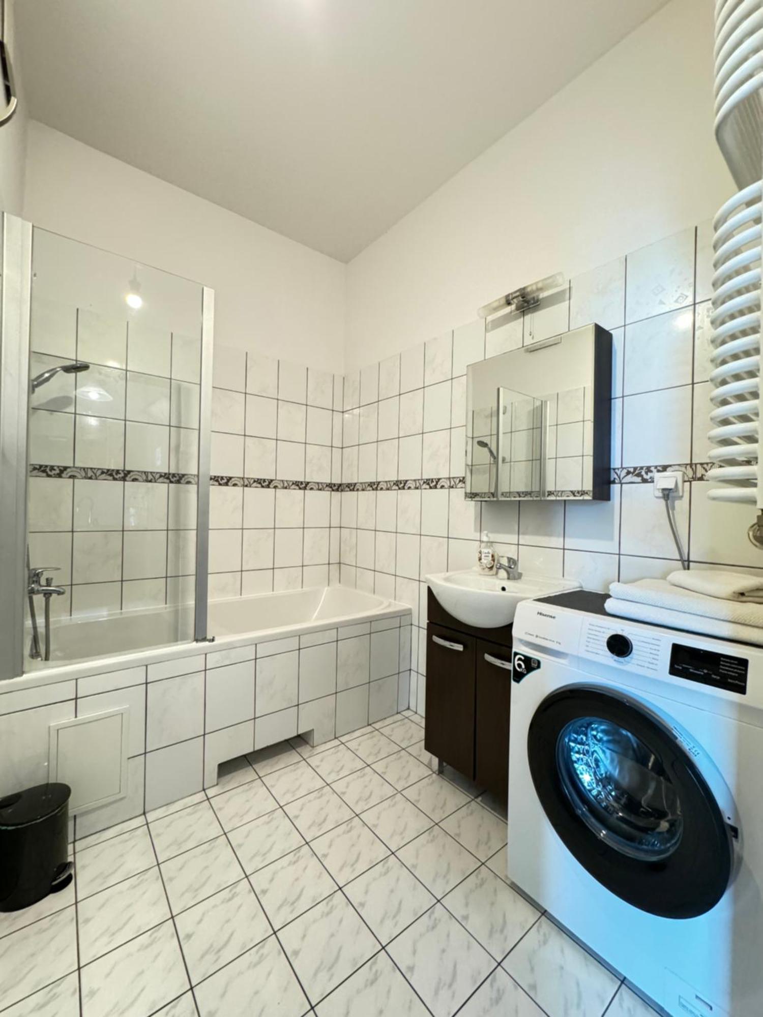Two Rooms Apartment Triton Park Warschau Exterior foto